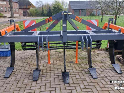 Deep subsoiler Mandam MG 5 3000