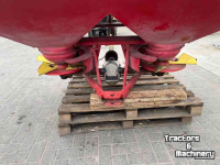 Fertilizer spreader Lely centerliner stooier , front aandrijving