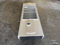 Diverse new spare-parts Case-IH motorkap voor 1255XL en 1455XL