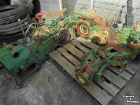 Used parts for tractors John Deere 1020 v