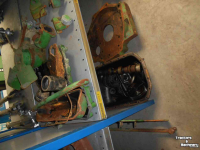Used parts for tractors John Deere 1020 v