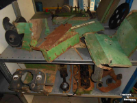 Used parts for tractors John Deere 1020 v