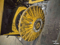 Diverse used spare-parts  Vloeistof koppeling voor mech. zuiger