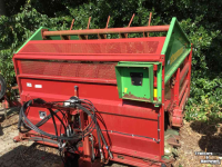 Silage-block distribution wagon Strautmann Bvw