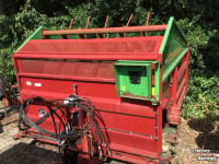 Silage-block distribution wagon Strautmann Bvw