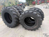 Wheels, Tyres, Rims & Dual spacers Vredestein Traxion 600/70R30 en 710/70R42