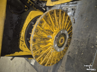 Diverse used spare-parts  Vloeistof koppeling voor mech zuiger