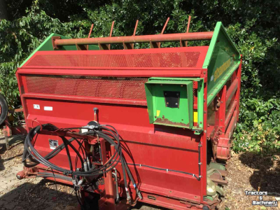 Silage-block distribution wagon Strautmann Bvw