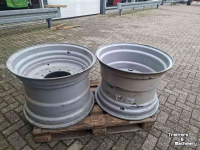Wheels, Tyres, Rims & Dual spacers Massey Ferguson Velgen 28X20 Inch
