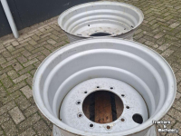 Wheels, Tyres, Rims & Dual spacers Massey Ferguson VELGEN 28X20 INCH