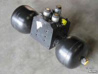 Tractor Case-IH Regelklep - Vooras vering 20.25 Parts nr:87483804  New Holland T7510, 7520, 7530   Case ih CVX140, CVX150, CVX160   Steyr 6140CVT, 6150CVT, 6160CVT