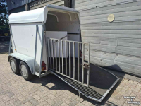 Livestock trailer Van Der Sluis Ponytrailer veetrailer schapentrailer paardentrailer trailer