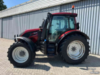 Tractor Valtra N121