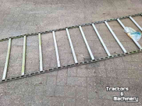 Other silage equipment and accessories Unifast Dwarsafvoer