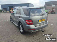 Truck Mercedes Benz ML350