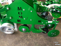 Other irrigation equipment and accessories  MOM Druppelslang leg element standaard