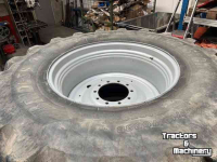 Wheels, Tyres, Rims & Dual spacers Bridgestone 710/70r38 VT-Tractor VF 45mm