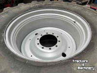 Wheels, Tyres, Rims & Dual spacers Bridgestone 710/70r38 VT-Tractor VF 45mm