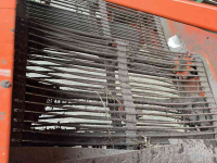 Onion harvester Holaras UM150-F - UR-135-DB Uienrooiset oogstmachines