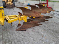 Ploughs Rumptstad 3 schaar wentel ploeg