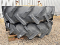 Wheels, Tyres, Rims & Dual spacers Vredestein 13.6R38 dubbellucht