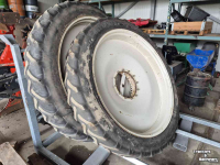 Wheels, Tyres, Rims & Dual spacers Alliance A-350 270/95R54