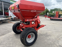 Fertilizer spreader Kuhn /Rauch MDS 935