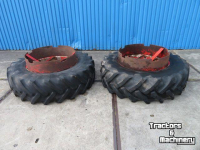 Wheels, Tyres, Rims & Dual spacers Good Year DUBBELLUCHT 18.4 X 38 SPINDEL 30%