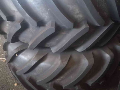 Wheels, Tyres, Rims & Dual spacers Michelin 600/70R30 + 710/70R42