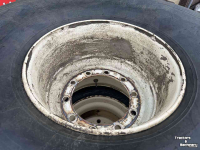 Wheels, Tyres, Rims & Dual spacers  4 banden 24x20.5