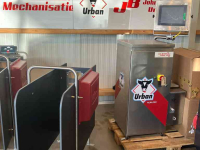 Mobile feedstation Urban Alma-Pro