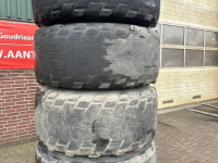 Wheels, Tyres, Rims & Dual spacers  4 Banden 24x20.5