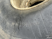 Wheels, Tyres, Rims & Dual spacers  4 Banden 24x20.5