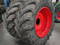 Wheels, Tyres, Rims & Dual spacers Trelleborg 650/65R42 TM800