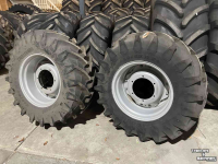 Wheels, Tyres, Rims & Dual spacers Trelleborg Tm800 440 65R24