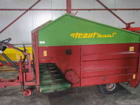 Silage-block distribution wagon Strautmann BVW