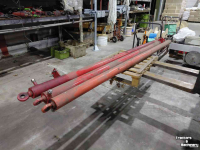 Diverse used spare-parts  Cilinders