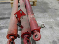 Diverse used spare-parts  Cilinders