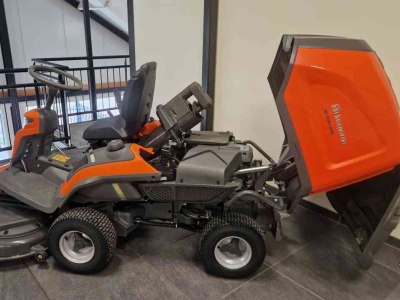 Ride-on mower Husqvarna RC320TS AWD