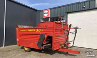 Silage-block distribution wagon Schuitemaker AMIGO 30S