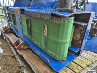 Sawdust spreader for boxes AP AS 1500 instrooibak