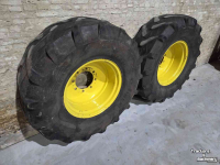 Wheels, Tyres, Rims & Dual spacers  Pirelli 420/85R24 (16,9R24) Voorwielen John Deere