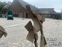 Ploughs  goizin 5 schaar ploeg