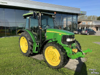Tractor John Deere 5820