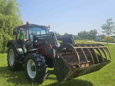 Tractor Valtra N111