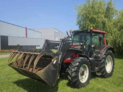 Tractor Valtra N111