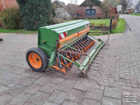 Seed drill Amazone D8/30 Super zaaimacine