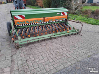 Seed drill Amazone D8/30 Super zaaimacine