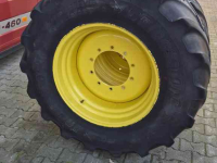Wheels, Tyres, Rims & Dual spacers John Deere 540/65R28 banden op JD velgen
