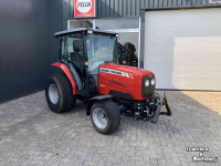 Horticultural Tractors Massey Ferguson 1547 Dyna-QPS Compact Tractor